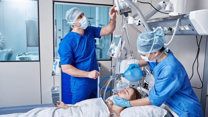 Jak wygrywać przetargi w polskich szpitalach – poradnik dla przedsiębiorców