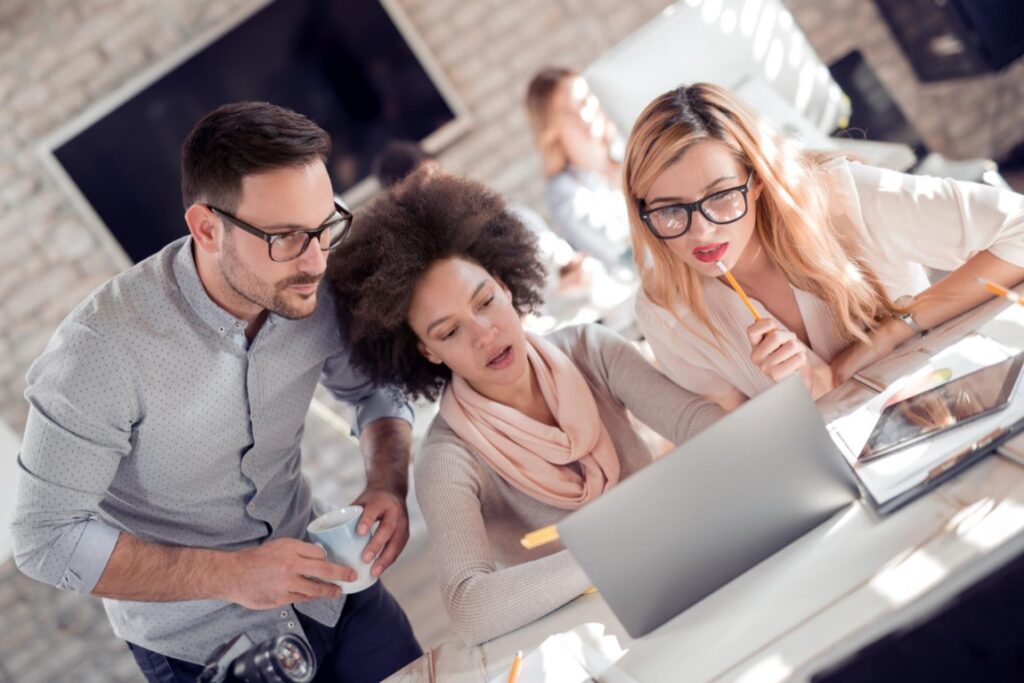 Analiza specyfikacji przetargowej to fundament przygotowania oferty