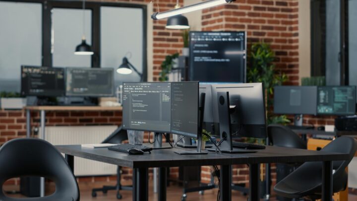 Przetargi IT w Polsce: Jak wygrywać i dominować na rynku technologicznym?